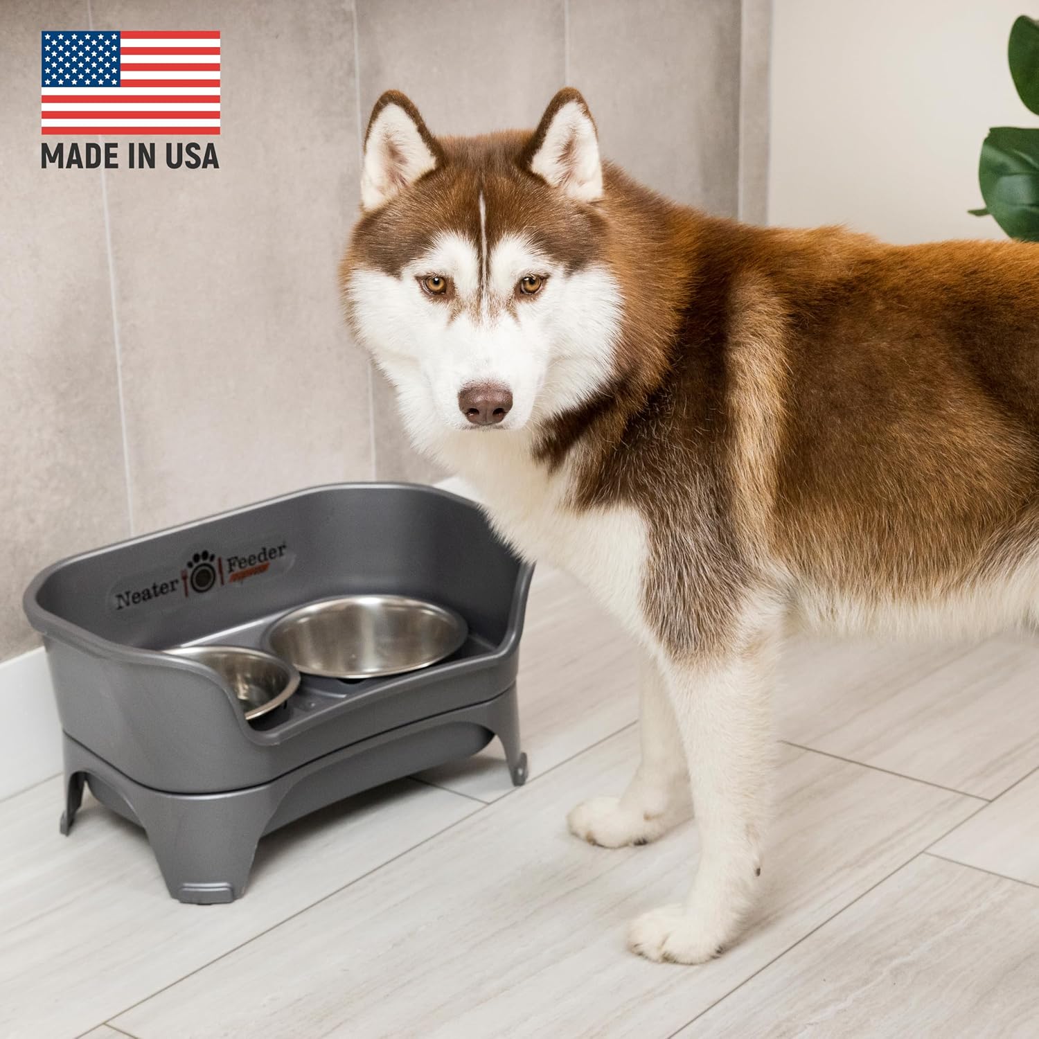 Grey elevated dog feeding station with stainless steel bowls for medium and large dogs, mess-proof raised feeder โ view 2