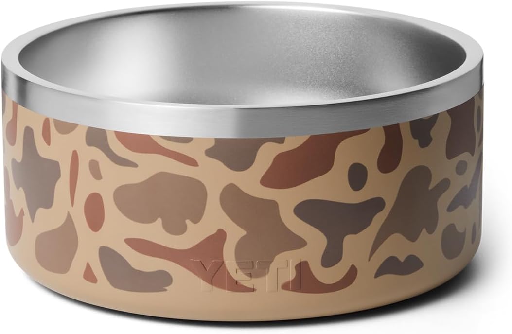 Modern stainless steel non-slip dog bowl with 64-ounce capacity for adult dogs โ view 3